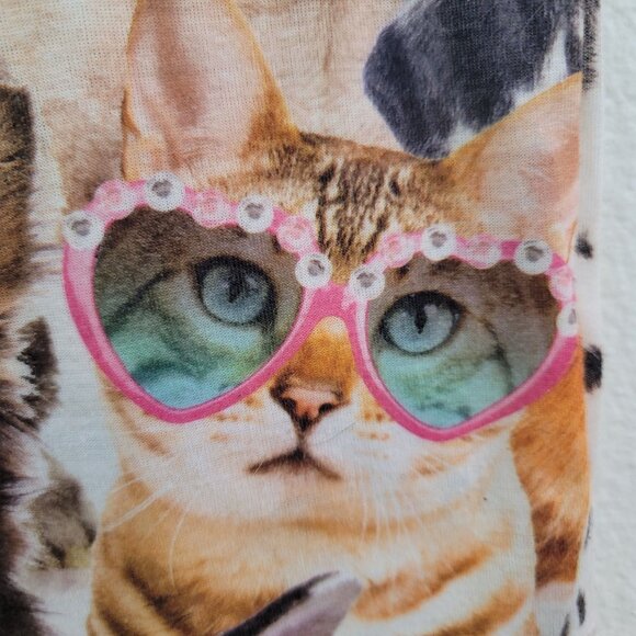 Secret Treasures Cats Puppies Bunny Print Shirt Adult Sz L/XL Unisex Tee Casual - Picture 3 of 11